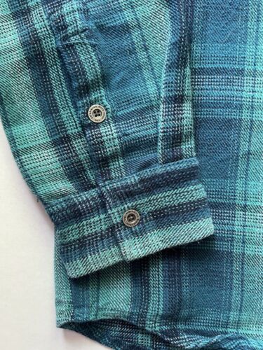 PrAna Men Shirt Large Green Blue Plaid Heavy Thick Cotton Flannel Fall Button Up