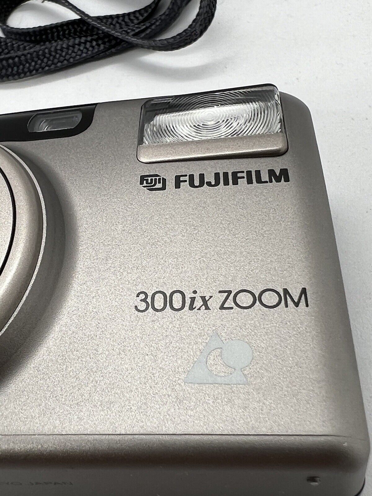 Fujifilm Endeavor 300ixZoom 35mm Camera