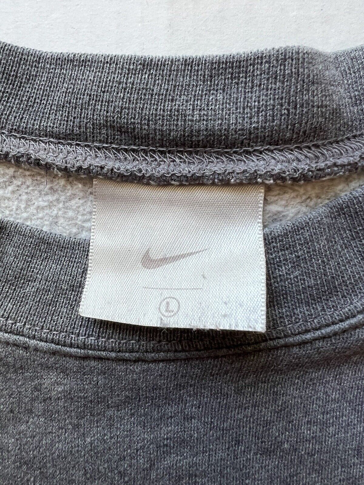 Vintage Nike Sweatshirt Men’s L Pullover Fleece Grey Activewear Y2K