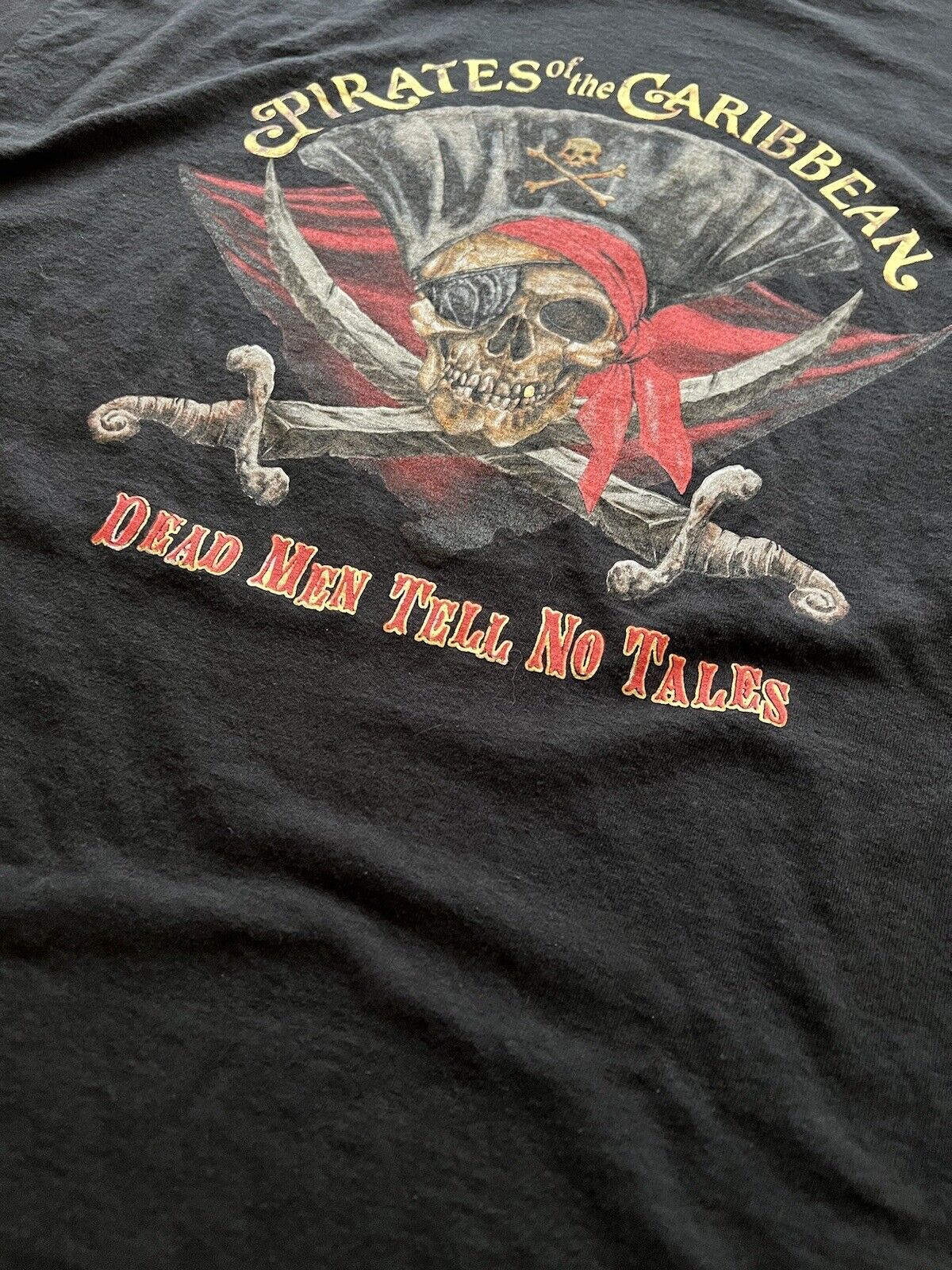 Y2K Disneyland Resort Pirates of the Caribbean T-shirt Dead Men Tell No Tales