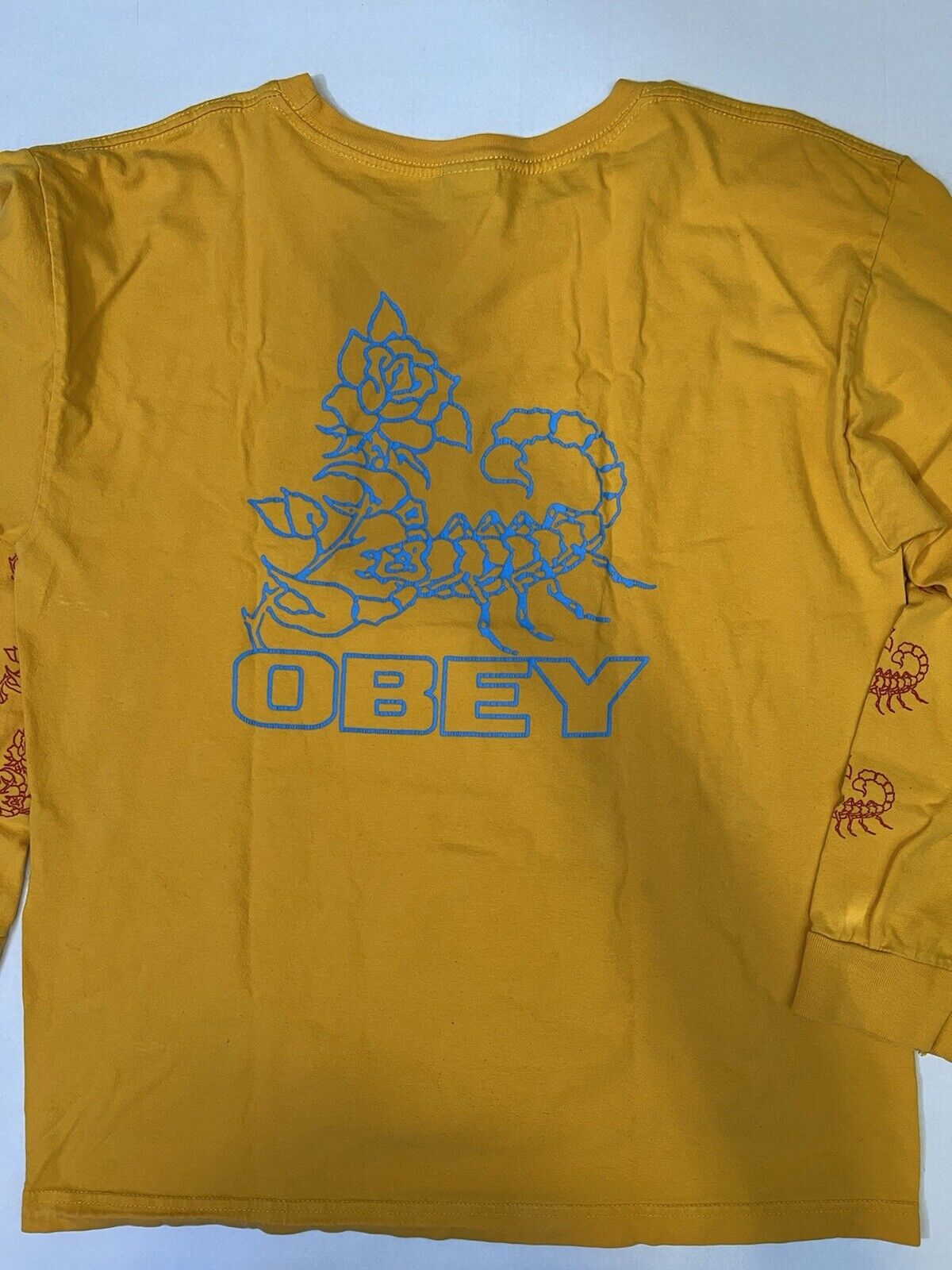 OBEY Scorpion Roses Shirt Men Large Gold Long Sleeve Crewneck Graphic Logo