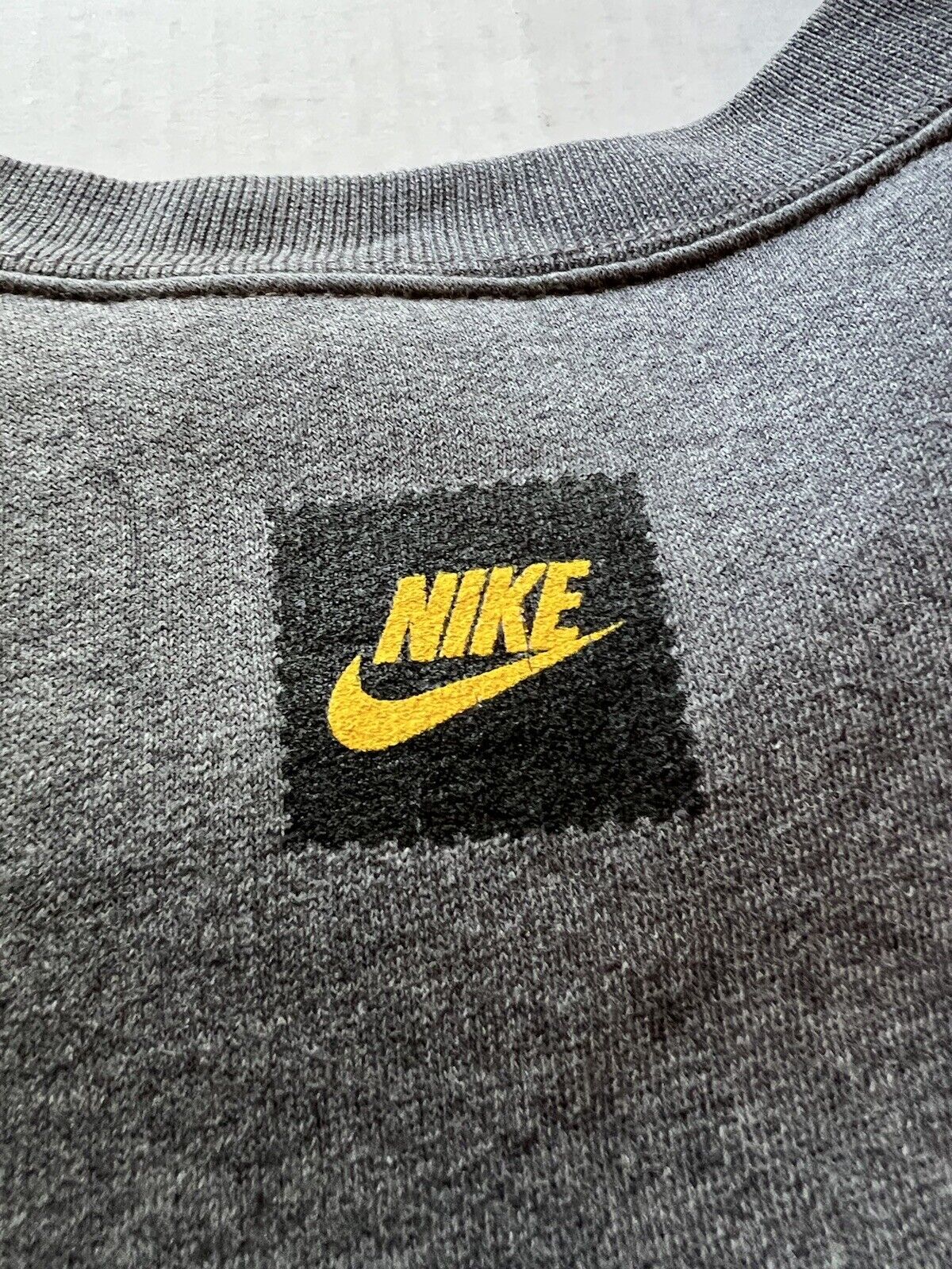 Vintage Nike Sweatshirt Men’s L Pullover Fleece Grey Activewear Y2K