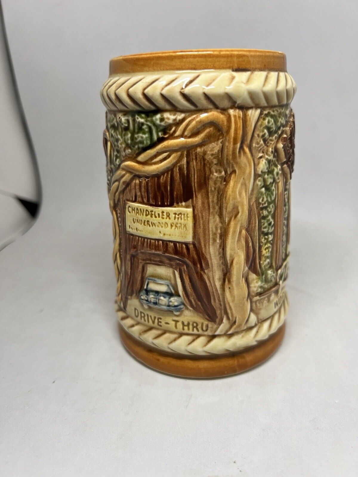 Vintage World Famous Tree House California Redwoods Japan Souvenir Mug Bear