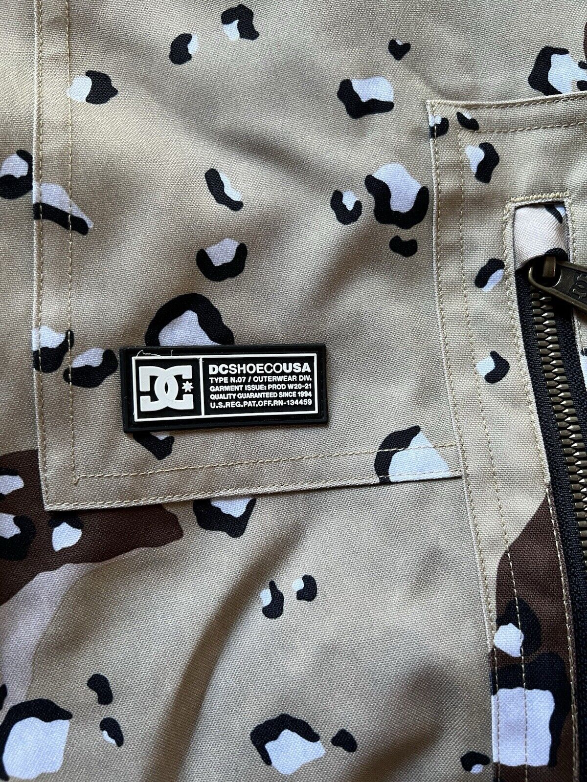 DC SHOES SNOWBOARD PANTS SPLIT CAMO 15k Waterproof Vents Brown Gray Winter Gear