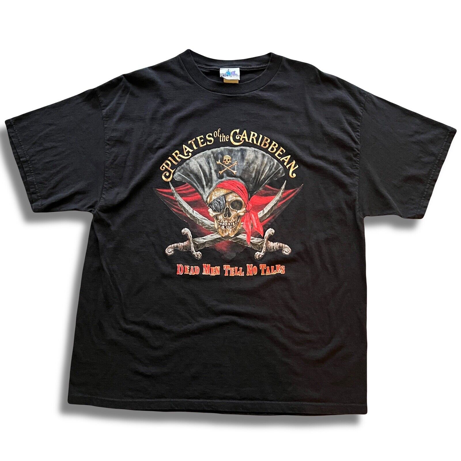 Y2K Disneyland Resort Pirates of the Caribbean T-shirt Dead Men Tell No Tales