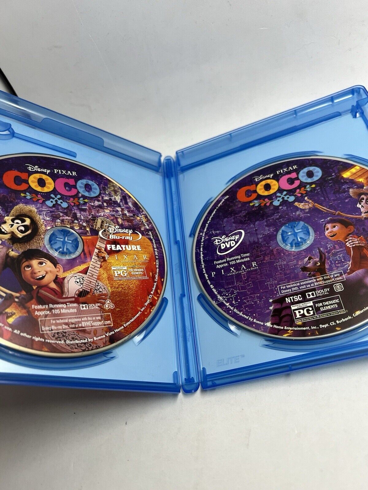 Coco | 2017 | Blu-ray DVD No Digital Code Multi-Screen edition Pixar Disney Film