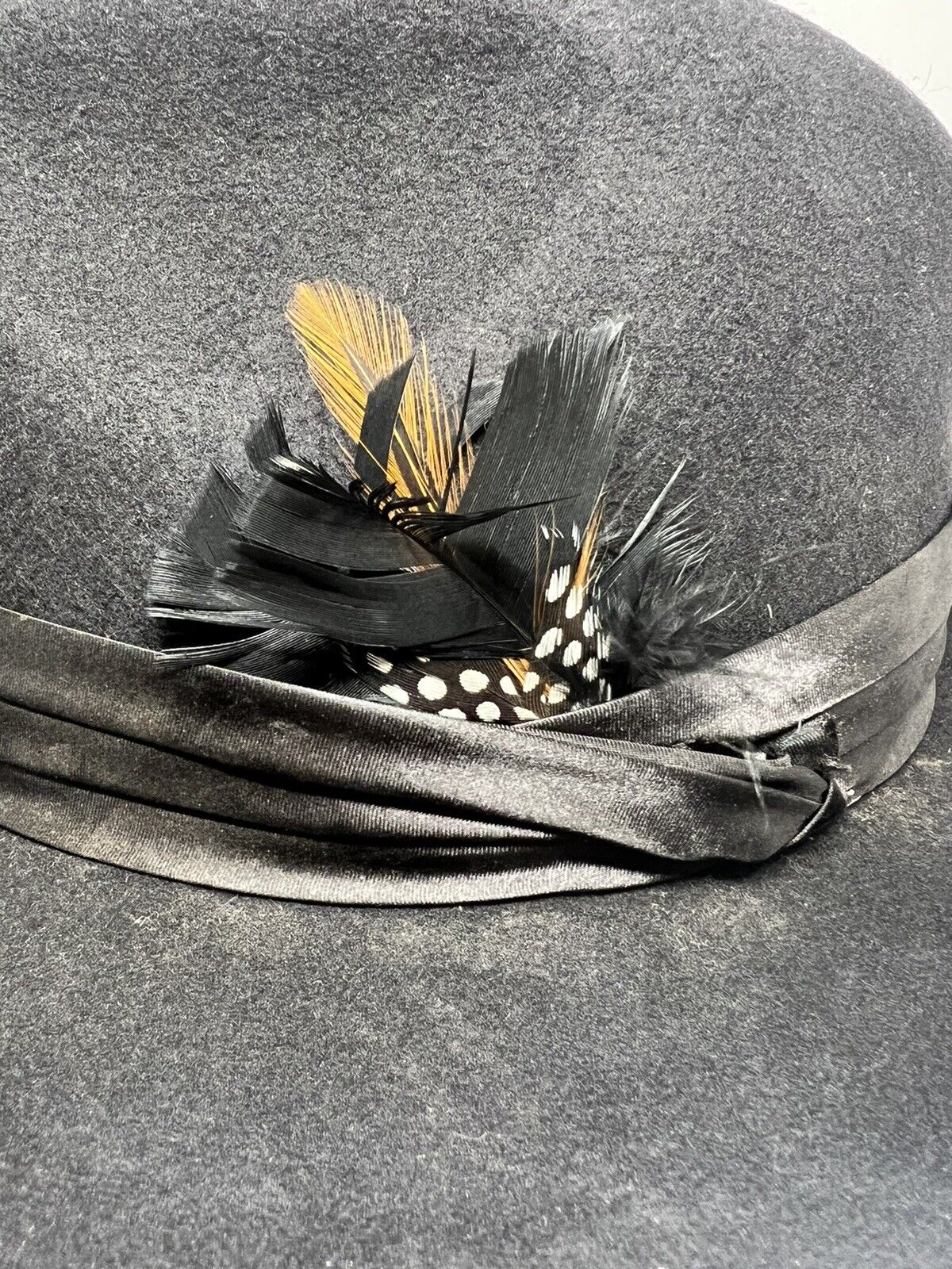 Milani 100% Wool Black Cowboy Hat. Satin Black Band With Feathers. Size XL