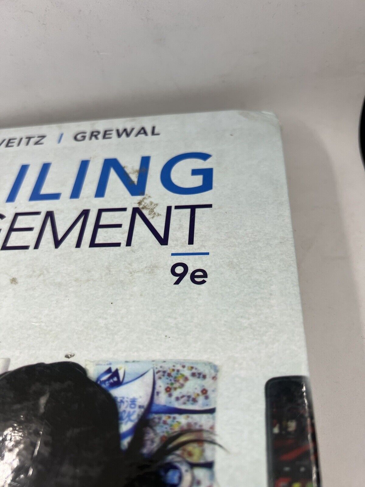 RETAILING MANAGEMENT BOOK - edition 9e - 2013 - LEVY WEITZ and GREWAL