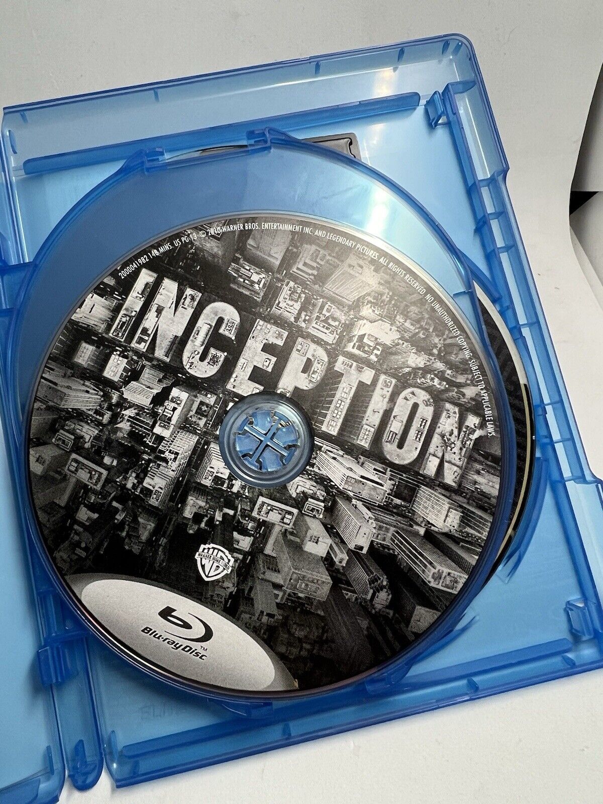 Inception | 2010 |  (Blu-ray) Double Disc With Special Features. Dicaprio Movie