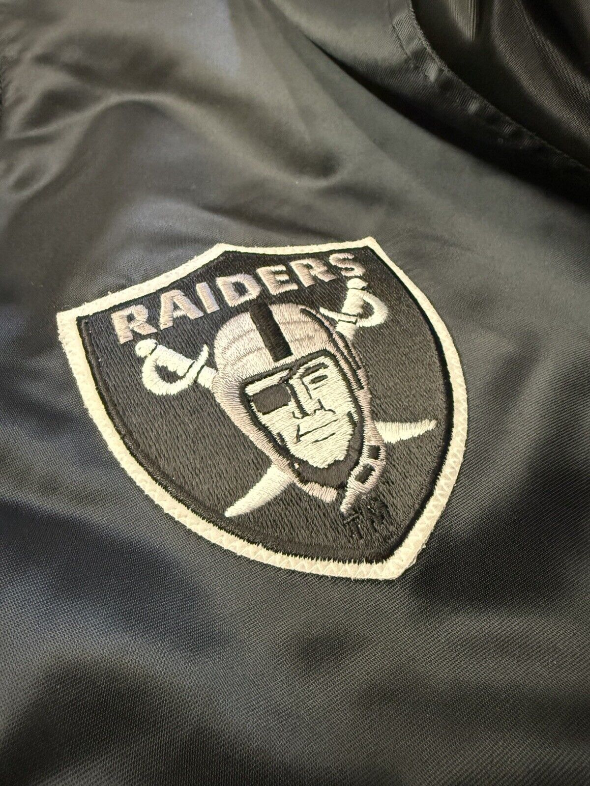 Vintage Oakland Raiders NFL Reversible Jacket Mens Large Starter Satin Bomber