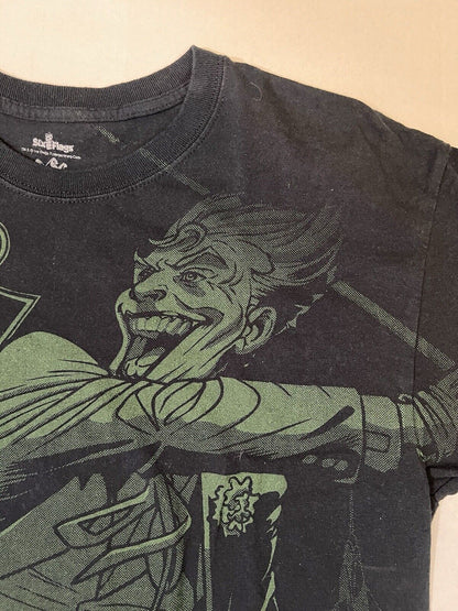 RARE Six Flags Joker All Over Print Batman Graphic green  T-Shirt Size Large