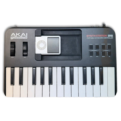 Akai SynthStation 25 iPad MIDI Portable Keyboard Controller Synth Station