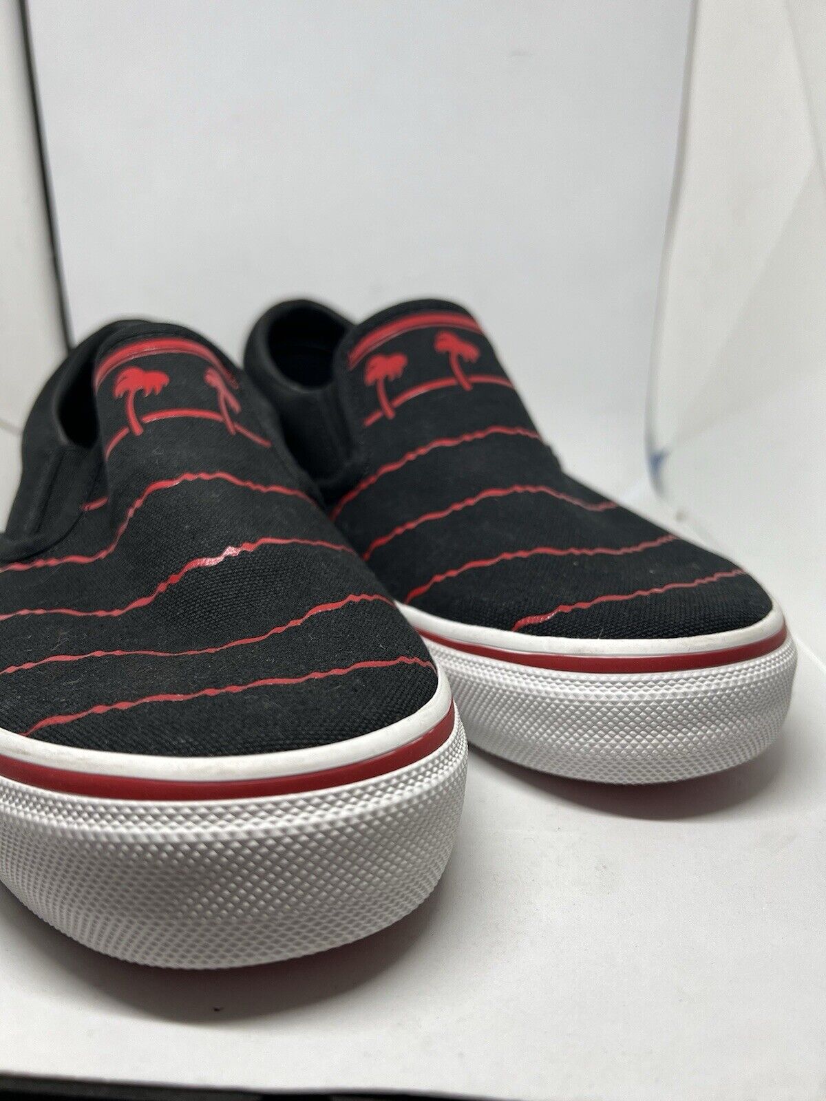 In-N-Out Burger Drink Cup Red And Black Shoe California Slip On Men’s Size 11