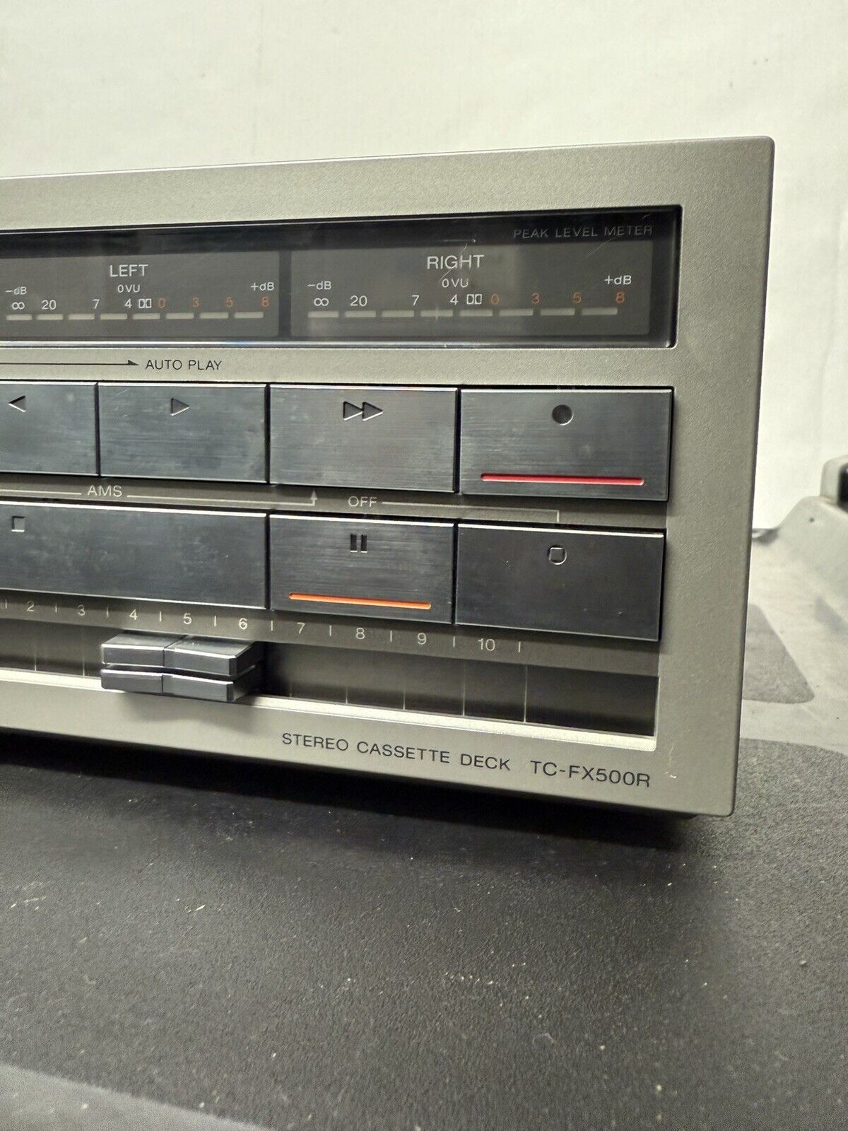 SONY TC-FX500R STEREO Hi-Fi CASSETTE DECK . Turns On. Sound System Japan Laser