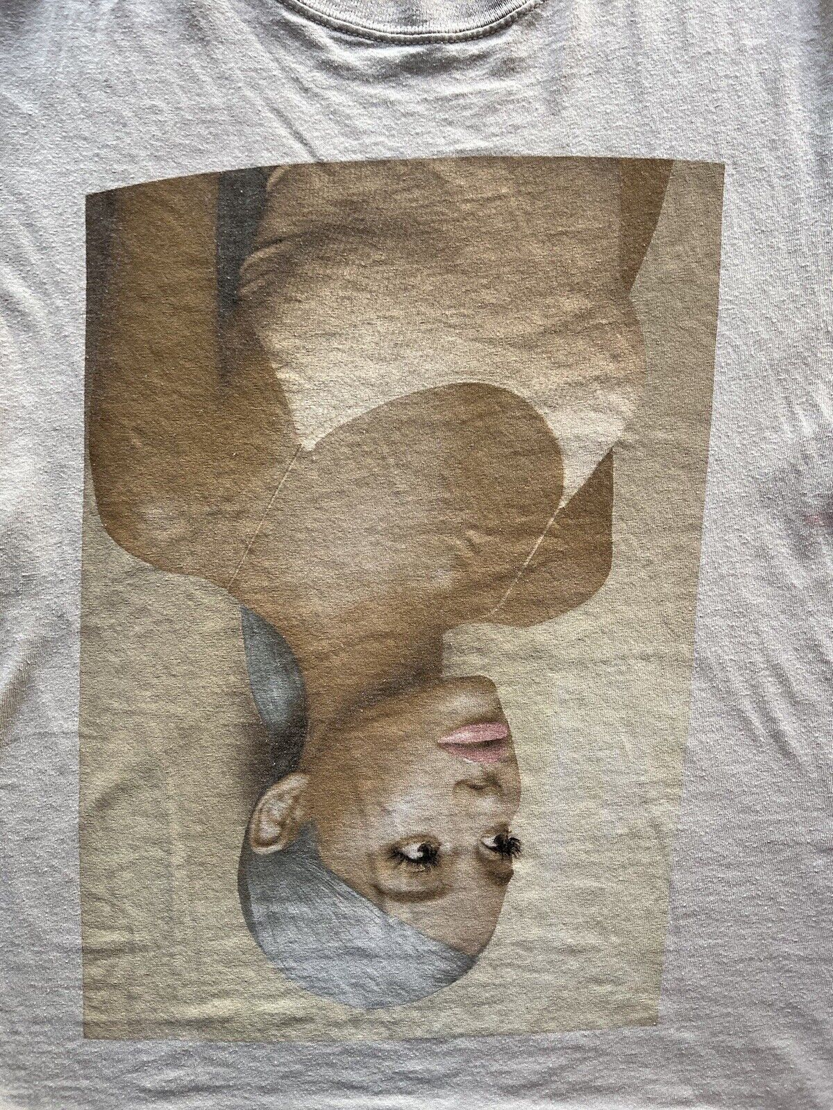 Ariana Grande Cream Womens Small Tour Sweetener Portrait Pic Official Merch