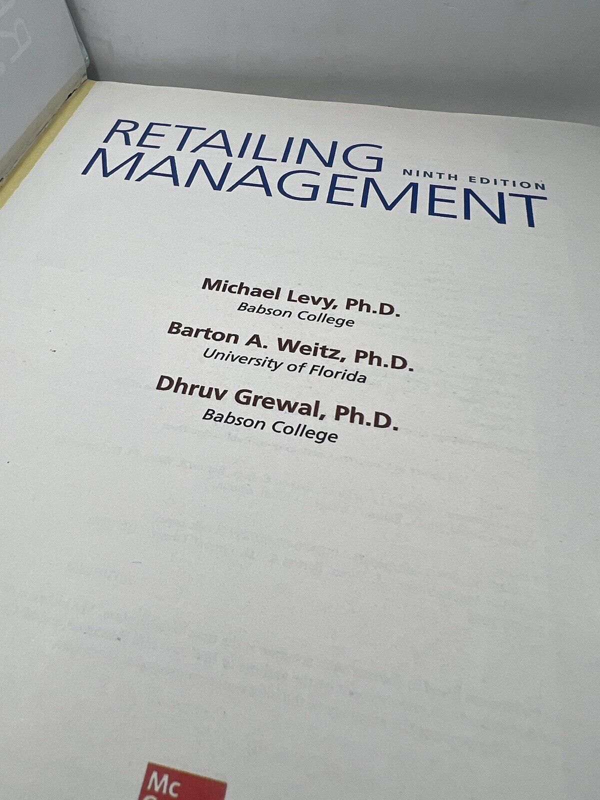 RETAILING MANAGEMENT BOOK - edition 9e - 2013 - LEVY WEITZ and GREWAL