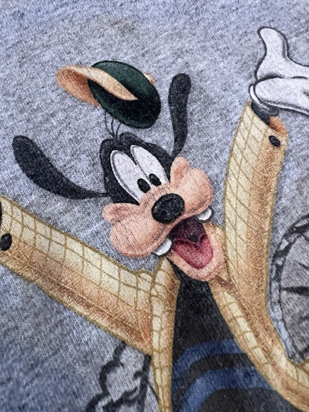 Disney California Adventure Y2K Goofy Kids Tshirt Crewneck Medium Gray