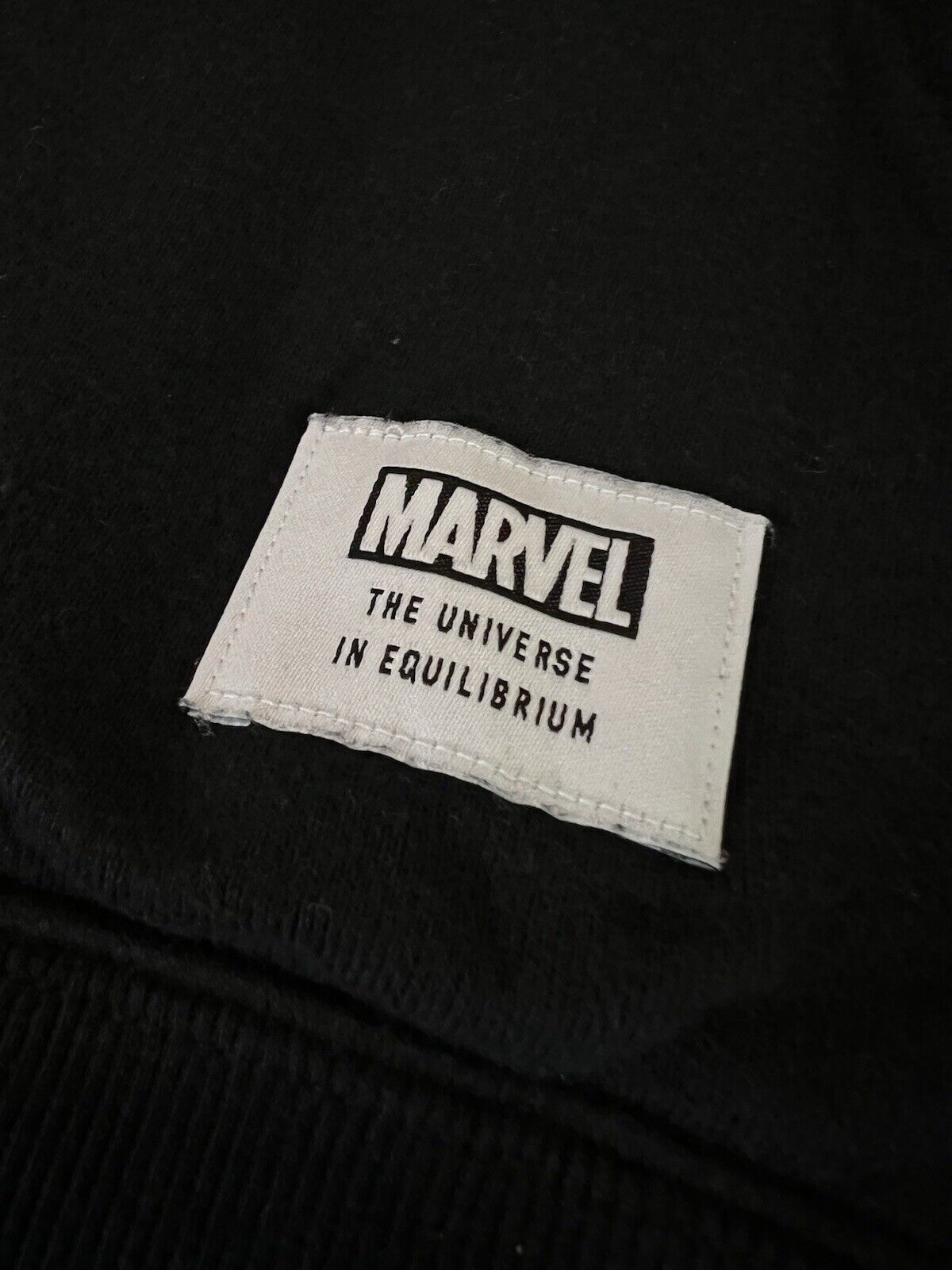 Marvel Mens Hoodie Sweater Size XS Black Uniqlo Pockets Pullover Jumper