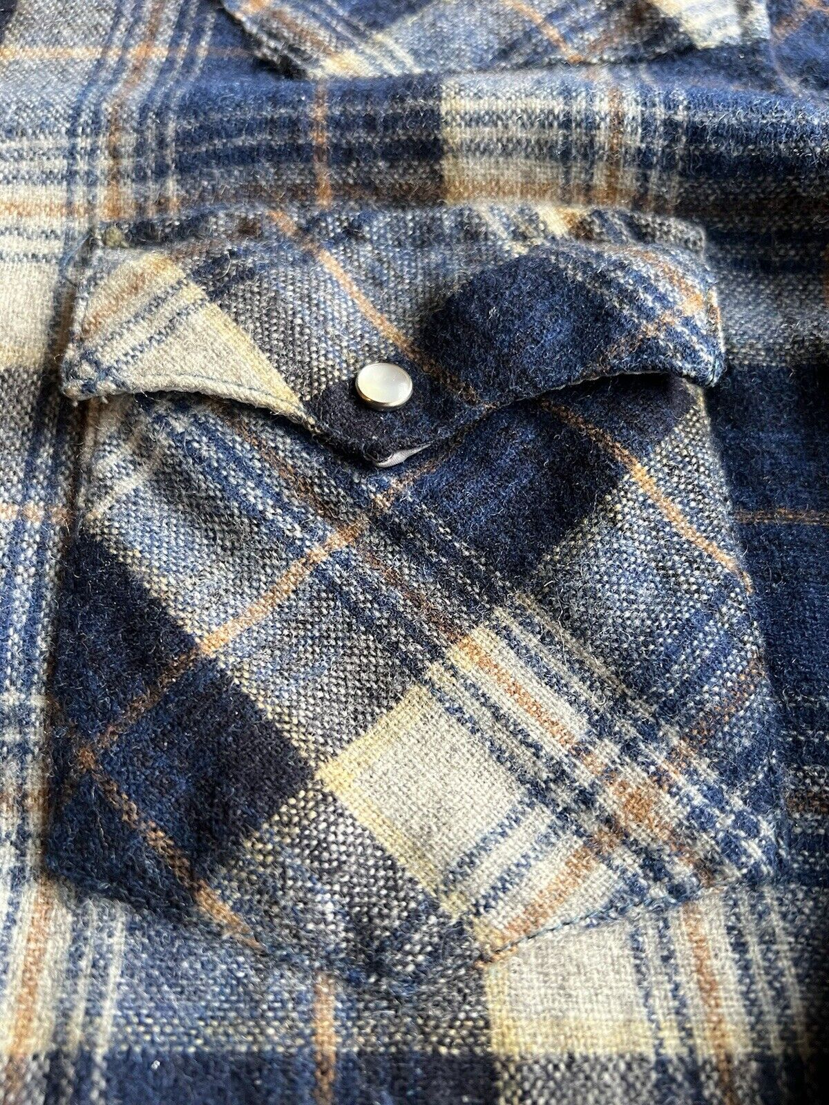 Vintage Mervyn’s Collection Wool Blend Plaid Flannel Blue Khaki Men’s Medium