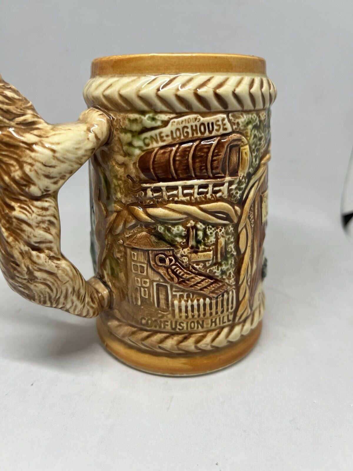 Vintage World Famous Tree House California Redwoods Japan Souvenir Mug Bear